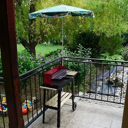 Tatil Evi Tobo House Along The River Danube *