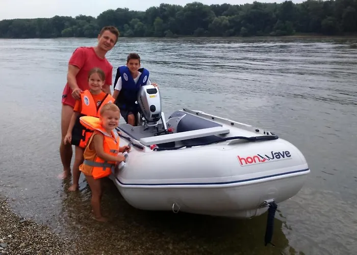 Prázdninový dům Tobo House Along The River Danube Radvaň nad Dunajom